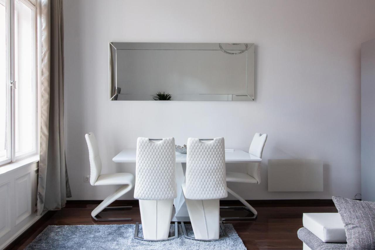 Basilika View Imperial Suite -Sas Street -Need Reservation For Free Parking Budapeste Exterior foto